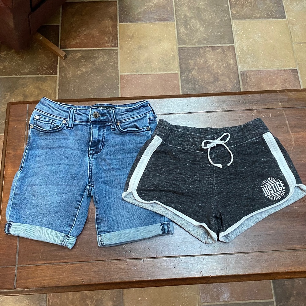*Final Sale Price/Buy Now* Justice Girls Sz10 athletic & jean shorts - 2 items!!